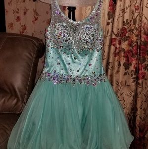 Social size 4 dress